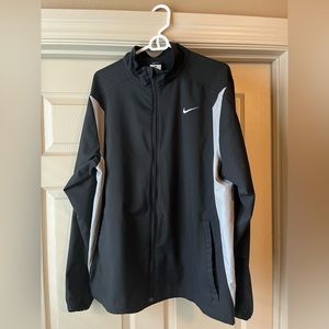 Nike Windbreaker Jacket Black/Grey.